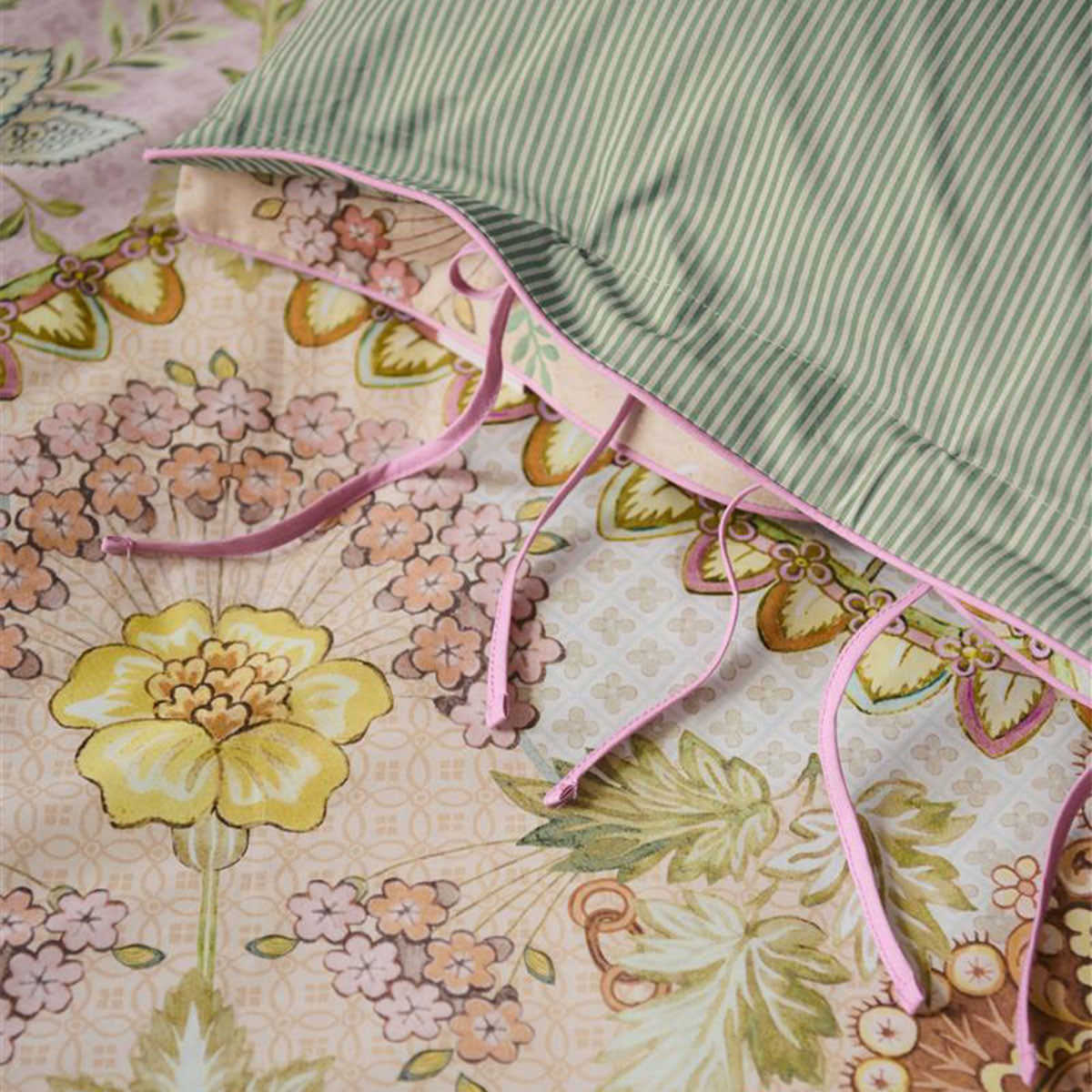 PIP Studio Saluti Grandi Pastel Cotton Quilt Cover Set King